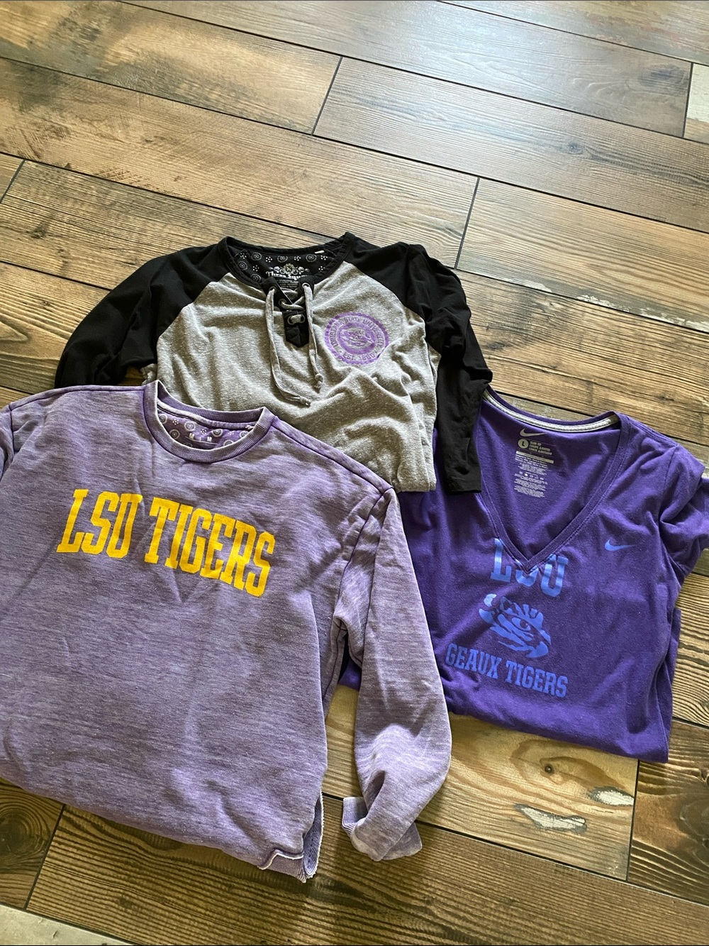 LSU Tigers womens Purple Crew & V-Neck Shirts - lot